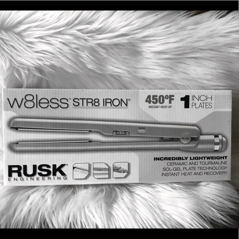 * Rusk * Weightless Straightener